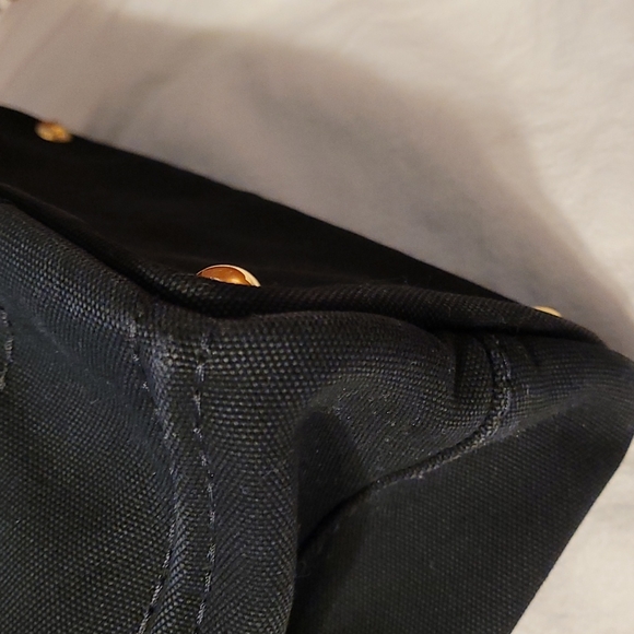 Prada Canapa - Picture 9 of 14